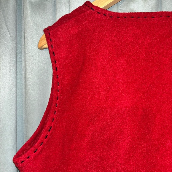 Carolyn Taylor Red Knit Vest - Picture 7 of 7